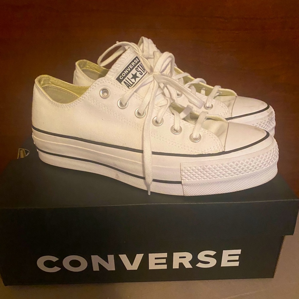 Men 7 women’s 9 platform chuck Taylor’s